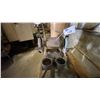 Image 2 : INDUSTRIAL PEDESTAL GRINDER