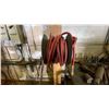 Image 2 : CAMPBELL HAUSFELD WALL MOUNT AIR-LINE HOSE REEL SYSTEM WITH AIR HOSE