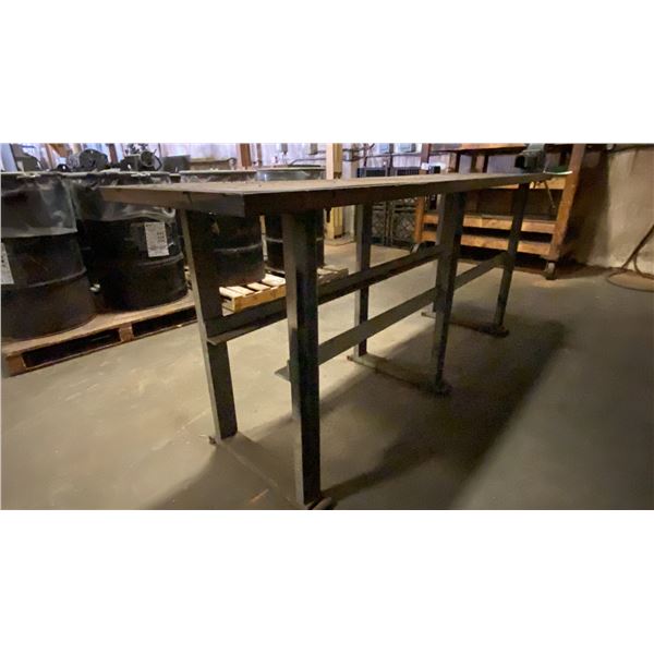 METAL AND WOOD WORK BENCH WITH MECHANICS VISE - APPROX. 7FT X 2FT X 3FT HIGH