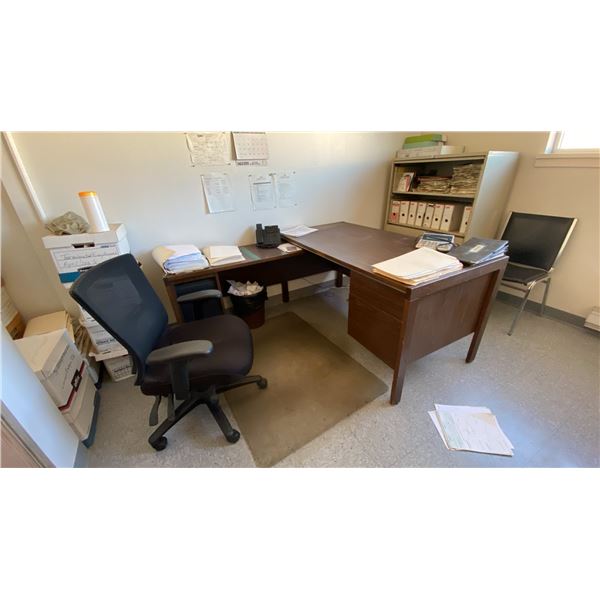 CONTENTS OF UPSTAIRS SMALL OFFICE DESK, FILING CABINETS, CHAIR, FAN, METAL SHELF UNIT