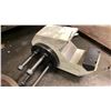 Image 12 : MODERN 9" HOLLOW SPINDLE LATHE. MODEL 33 SERIES. 3 PHASE. 15HP. 16'4" OVERALL LENGTH.