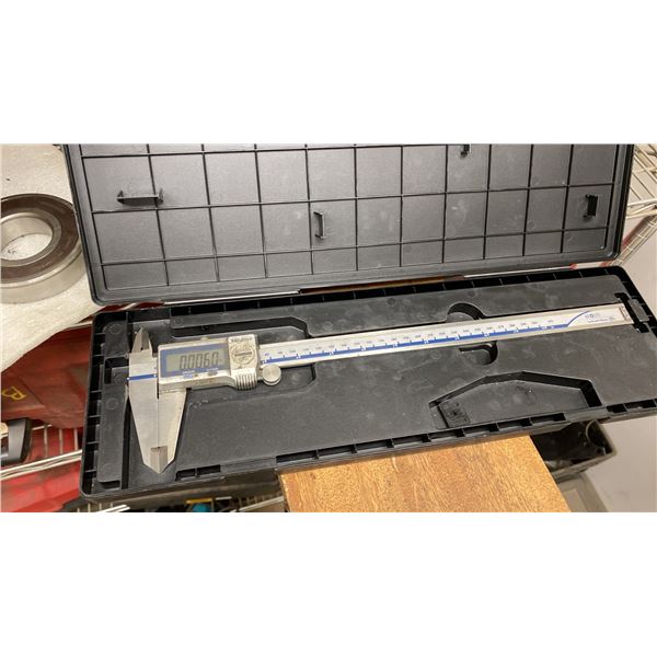 MITUTOYO 12"/300MM DIGITAL VERNIER CALIPER