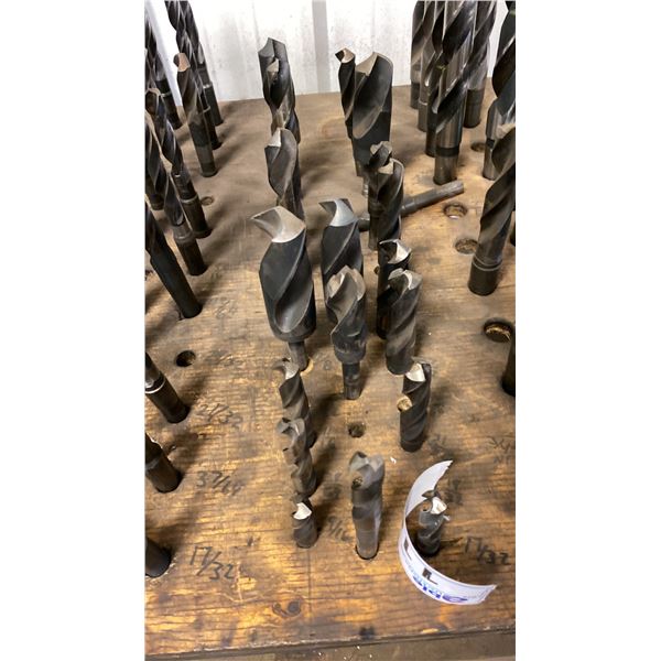 GROUP OF STRAIGHT SHANK DRILL BITS. APPROX 20 PCS UP TO 1 3/8 