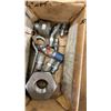 Image 3 : 4 BOXES WITH ASST AIR FITTINGS