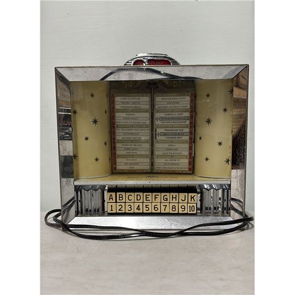 VINTAGE 1950S SEEBURG WALL-O-MATIC 100-SELECTION JUKEBOX WALLBOX WITH KEY