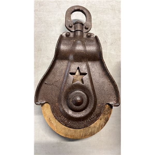 VTG. STARLINE CAST IRON & WOOD BARN PULLEY