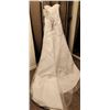 Image 4 : Elegance Bridal Gown Size 6 with Embroidered Beading