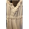 Image 2 : White Sleeveless Dress with Floral Lace and Bead Accents