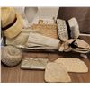 Image 1 : Women's Accessories: Hats, Clutches, and Handbags