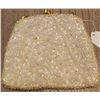 Image 5 : Women's Accessories: Hats, Clutches, and Handbags