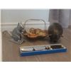 Image 2 : Decorative Lot: Brass Pig, Squirrel Nutcracker, Sabre Basket, Steak Set