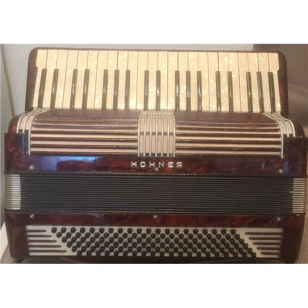 Hohner Piano Accordion Red Pearl Finish 41-Key 120-Bass