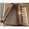 Image 6 : Hohner Piano Accordion Red Pearl Finish 41-Key 120-Bass