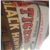 Image 5 : Sports Memorabilia Lot: Pennants and Posters Including Signed Calgary Flames