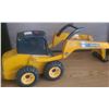 Image 10 : Tonka Crane & Dump Truck, John Deere Loader, Atlas Trainman Overpass Kit