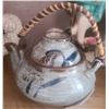 Image 5 : Ceramic Decor: Figurines, Green Vases, Teapot, Spoons
