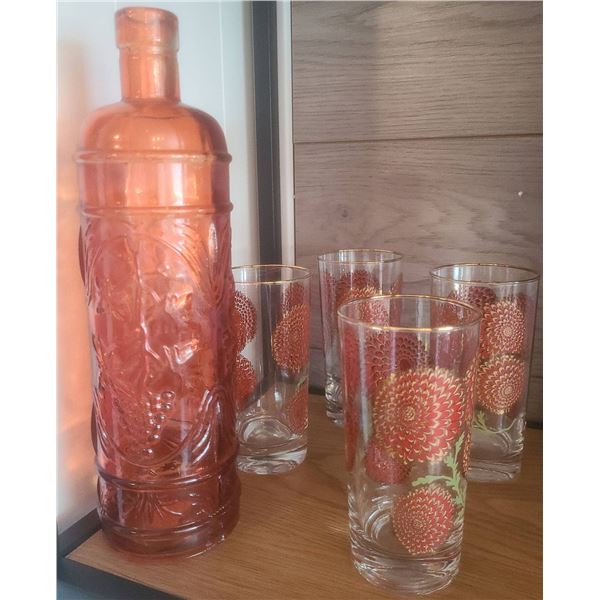 Amber Embossed Glass Decanter with 4 Chrysanthemum-Patterned Glasses
