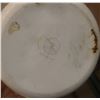 Image 10 : Corelle and Enamel Kitchenware Set