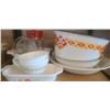 Image 2 : Corelle and Enamel Kitchenware Set