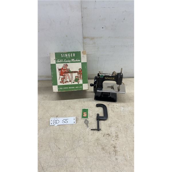 Antique Cast Iron Singer Child's Miniature Sewing Machine No. 20, Boxed