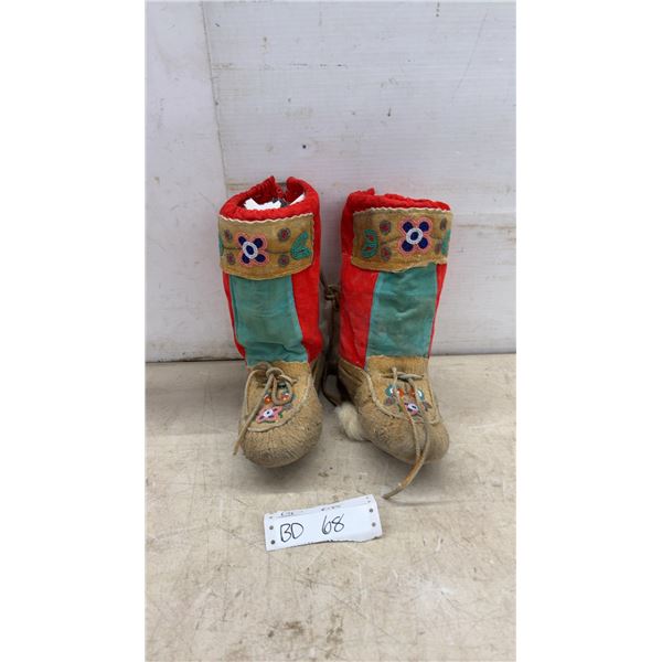 Vintage First Nations High-Top Beaded Mukluks/Moccasins