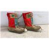 Image 2 : Vintage First Nations High-Top Beaded Mukluks/Moccasins