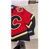 Image 5 : Vintage Calgary Flames CCM Men’s Medium Hockey Jersey