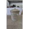 Image 1 : Red Wing Union Stoneware Co. 4 Gallon Crock with Lid and Wing Logo