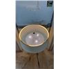 Image 8 : Mid-Century Modern Tripod Floor Lamp Likely Designed by Gerald Thurston, in Working Order