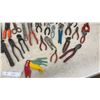 Image 6 : Assortment Pliers, Adjustable Wrenches, Tin Snips