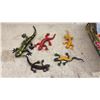 Image 7 : Flashing Jumping Magic Skull Ball Pirate Wind-Up Toys, Swamp Creatures and 20 + Easter Decor