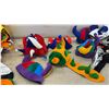 Image 3 : Assortment of Novelty