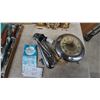Image 3 : Vintage Can-O-Mat Wall Can Opener, Carving Set, Mantle Clock