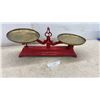 Image 1 : Antique Red Cast Iron "Honest" USA General Store Balance Scale With Brass Pans