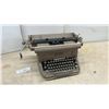 Image 6 : Underwood Golden Touch Manual Typewriter, Late 1950s–Early 1960s
