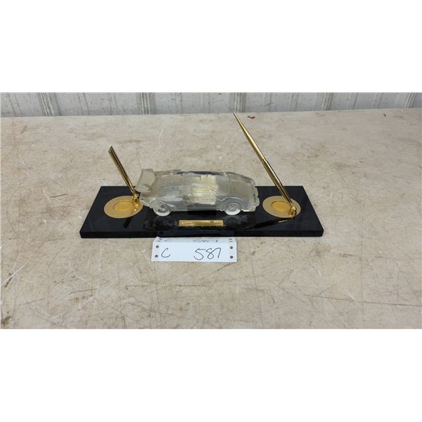 Lamborghini Countach Crystal Model Desk Pen Holder Set on Black Base with 2 Gold Pen Holder
