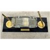 Image 2 : Lamborghini Countach Crystal Model Desk Pen Holder Set on Black Base with 2 Gold Pen Holder