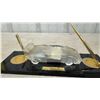 Image 3 : Lamborghini Countach Crystal Model Desk Pen Holder Set on Black Base with 2 Gold Pen Holder