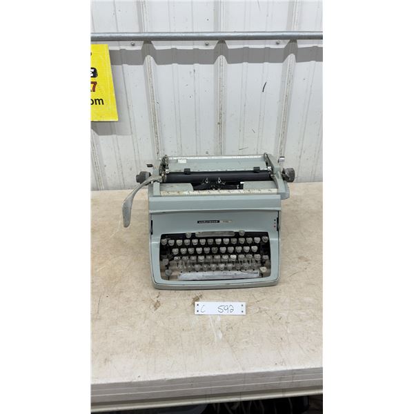 Underwood Five Manual Typewriter, Made in Canada