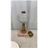 Image 5 : Vintage Mid-Century Shot-O-Matic Pump-Action Cocktail Dispenser with 6 Frosted Shot Glasses