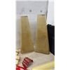 Image 9 : Jukebox Parts, Assorted Plastic Light Diffusers, Curved Panels, Corrugated Red Panels, Striped