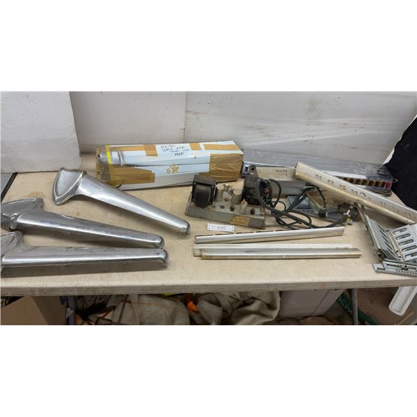 Jukebox Parts, Wurlitzer Model 1100 Metal Base, Chrome Trim Wings, Rock-Ola Selection Plate and