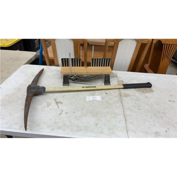 Kupla Pickaxe with Fiberglass Handle and Hempe Miter Box