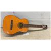 Image 1 : Winston Classical Acoustic Guitar with Nylon Strings, Missing 3 Strings