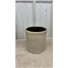 Image 6 : Set of 3 Crocks