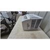 Image 3 : LG LW5015E 5,000 BTU/h Room Air Conditioner and Power Cord