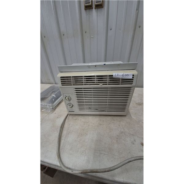 Danby DAC511M Room Air Conditioner, 5000 BTU/h, and Window Mounting Kit