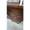 Image 9 : Vintage Wood Vanity and Mirror with Carved Gold-Tone Finial