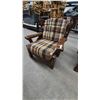 Image 8 : Plaid Upholstered Sofa and Armchair colonial style