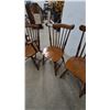 Image 6 : Four Maple Vilas Dining Chairs: 1 Armchair and 3 Side Chairs